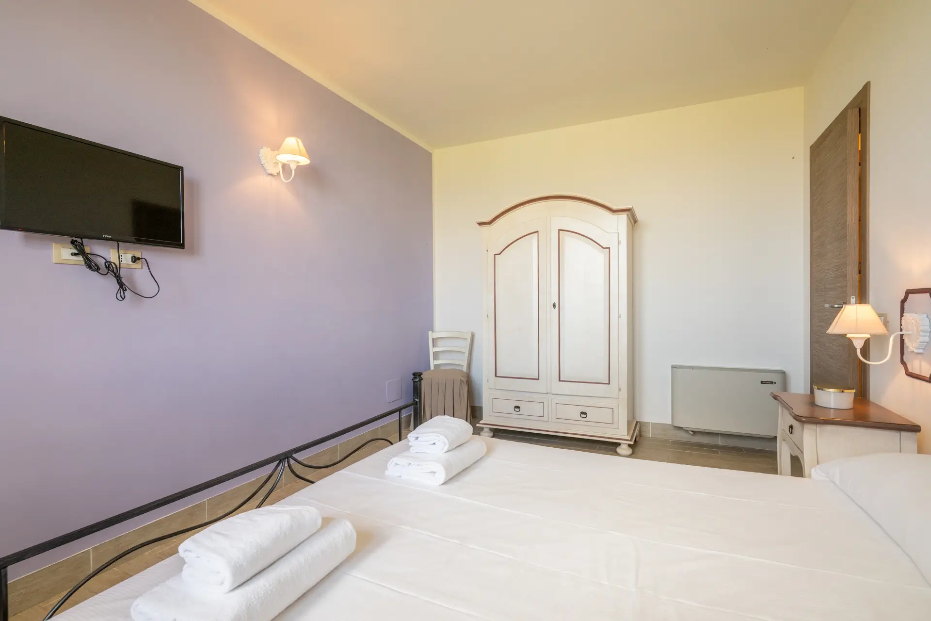 Camera da letto con vista - Appartamento "Moraiolo"
